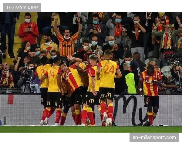 雷恩主场四比一大胜斯特拉斯堡 平局较多制约排名提升